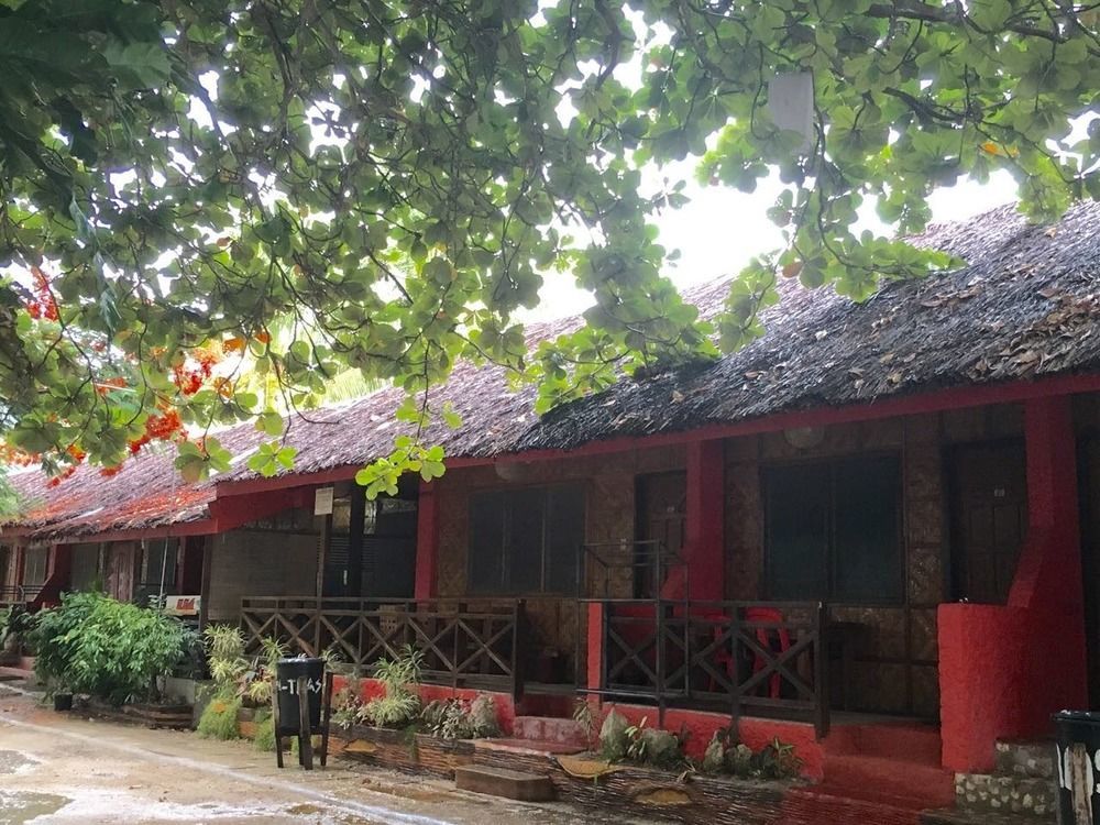 Hk Beach Resort And Restaurant Moalboal Exterior photo