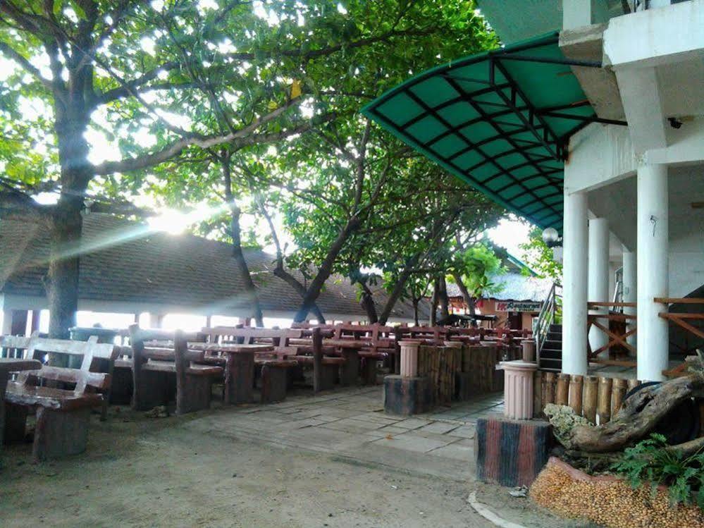 Hk Beach Resort And Restaurant Moalboal Exterior photo